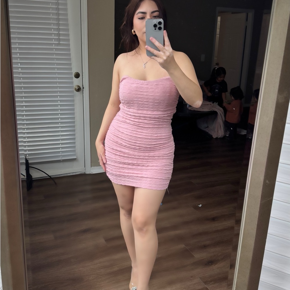 🩷Elegant Pink Strapless Dress